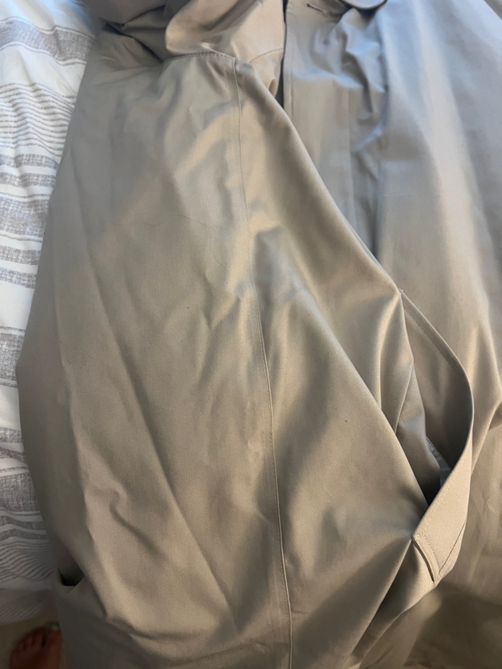 London Fog Men's Beige Trench Coat - Picture 14 of 14